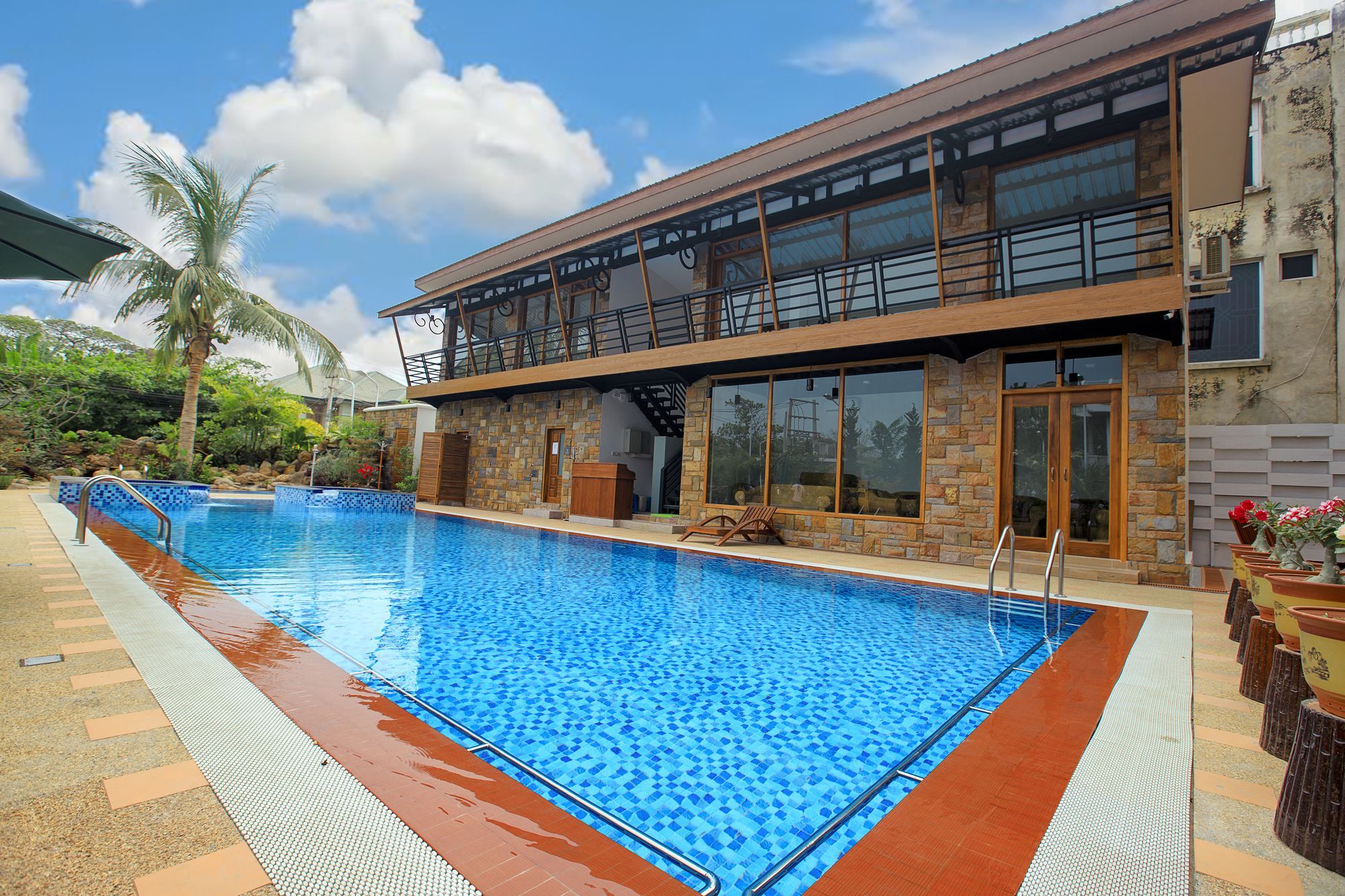 Mandalay Lodge Hotel ภายนอก รูปภาพ